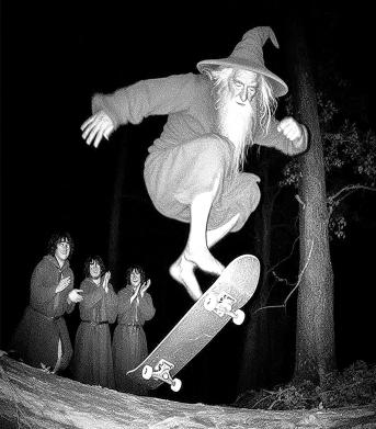 Принт Шеврон щит Gandalf on a skateboard, Фото № 2 - FATLINE