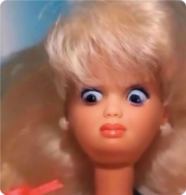 Женская футболка Барби мем 2