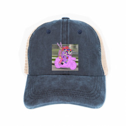 Кепки-тракеры тай-дай