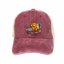 Кепки-тракеры тай-дай