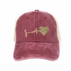 Кепки-тракери тай-дай