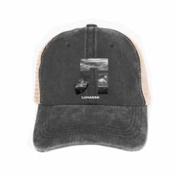 Кепки-тракеры тай-дай