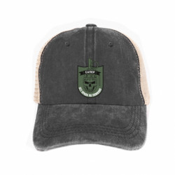 Кепки-тракеры тай-дай