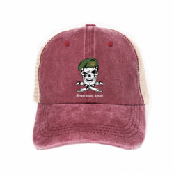 Кепки-тракеры тай-дай