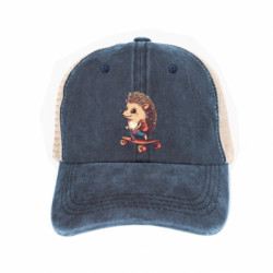 Кепки-тракеры тай-дай