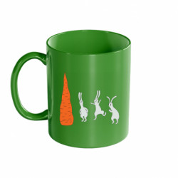 Кружка цветная 320ml Зайцы возле морковки
