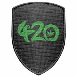 Шеврон щит 4.20 green - FATLINE Шеврон щит 4.20 green