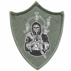 Шевроны заостренный щит