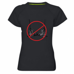 Женские спортивные футболки