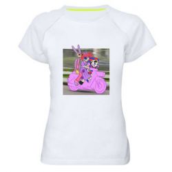 Женские спортивные футболки