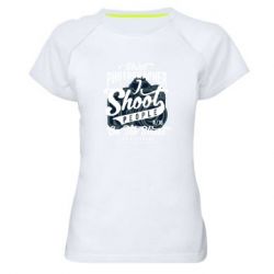 Женские спортивные футболки